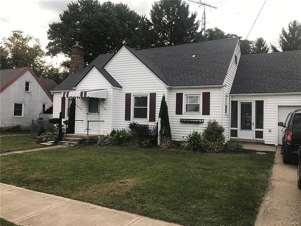 1st image of 817 Salem St