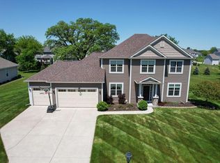 N44W22926 Bridge St, Pewaukee, WI 53072