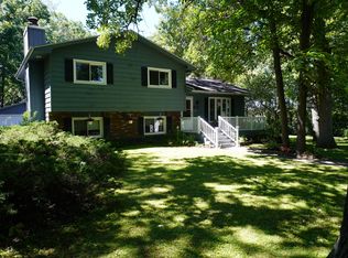 37984 N Metropolitan Ave, Beach Park, IL 60087