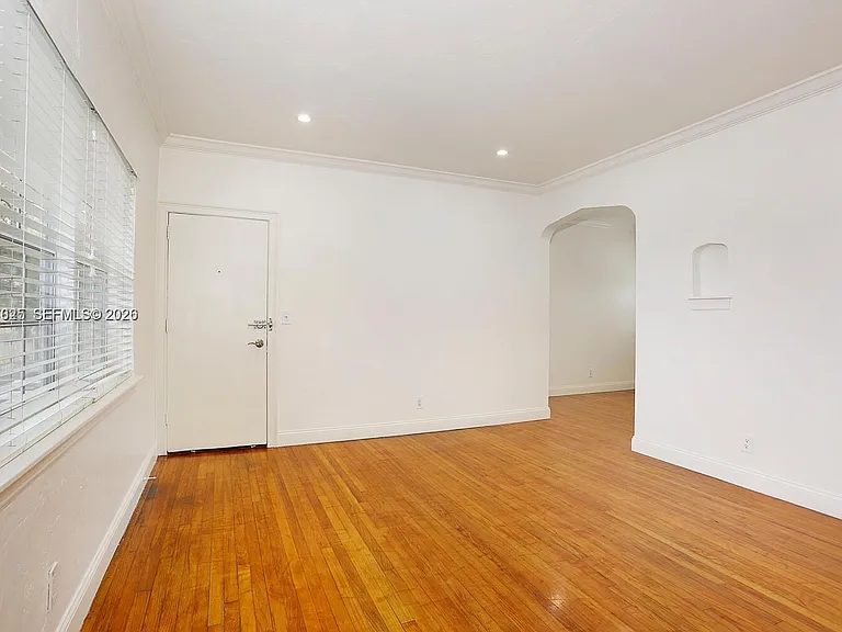 237 Madeira Ave #1 — Photo 13
