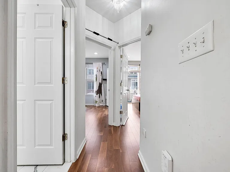 375 Kingston Ct #375 — Photo 8