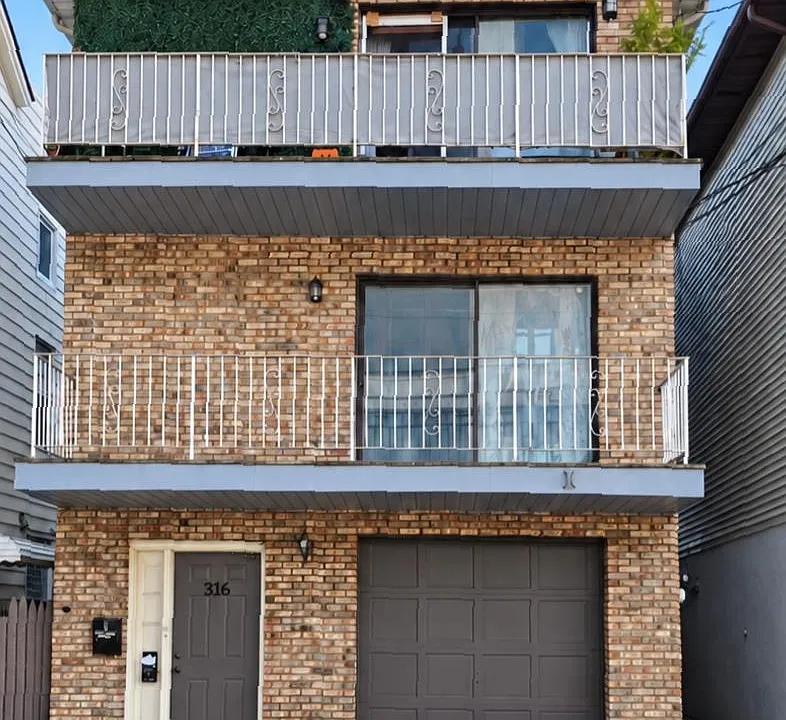 316 Saint Pauls Ave #2