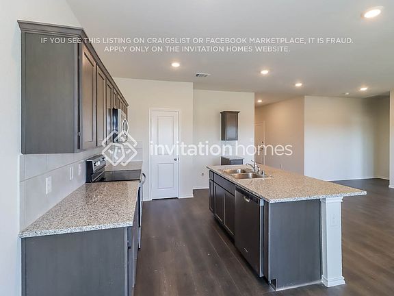 5th image of 602 Clearlake Dr