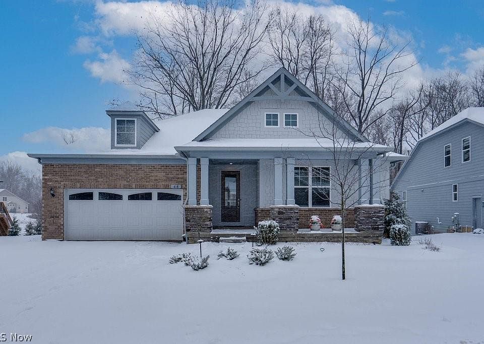 1st image of 418 Crystal Lake Dr N