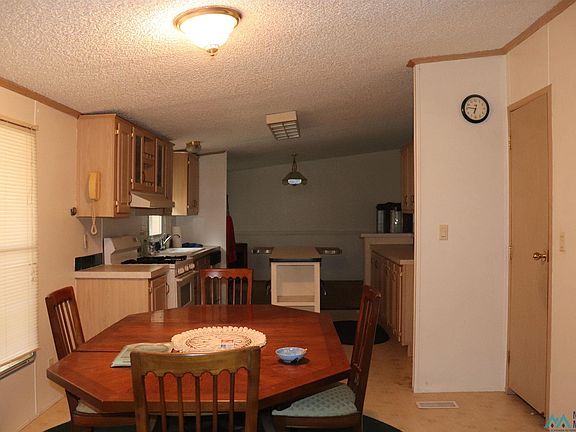 5th image of 37 Juniper Ln