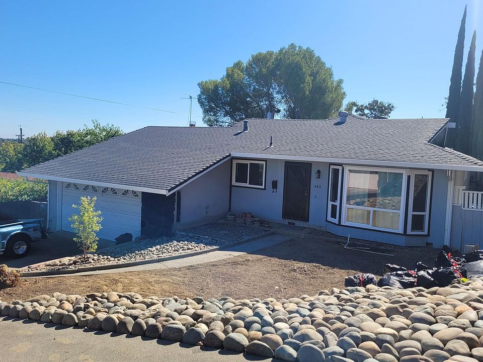 1st image of 440 La Cresta Dr