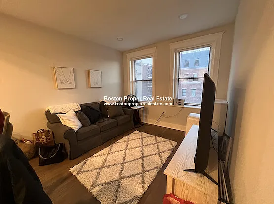 2 bed, 1.0 bath, $3,700 — Photo 4