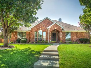323 Love Bird Ln, Murphy, TX 75094
