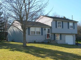 147 Alhan Pkwy, Solvay, NY 13209