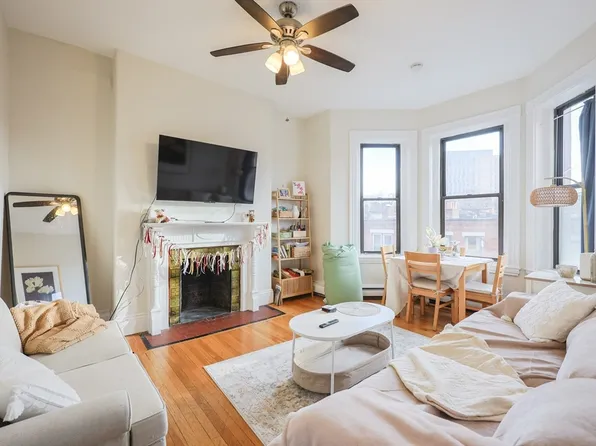 17 Symphony Rd APT 8, Boston, MA 02115