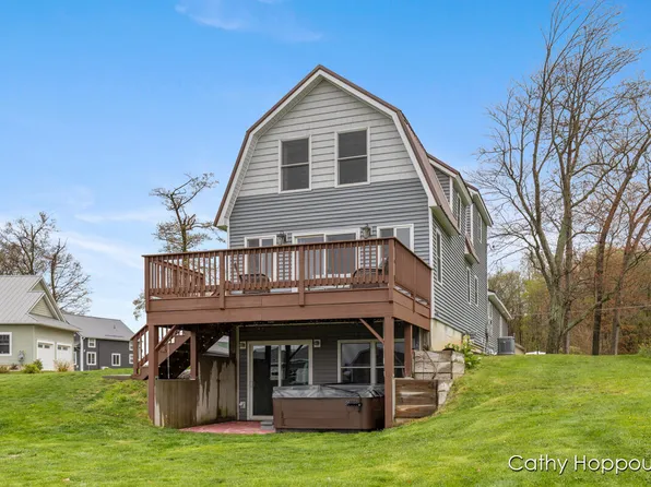 8261 Branch Rd, Orleans, MI 48865