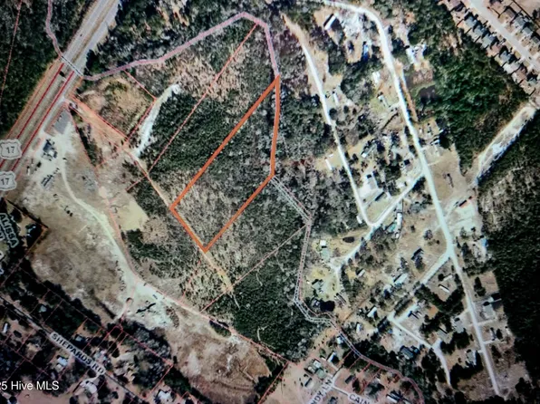 17 Off Highway, Hampstead, NC 28443