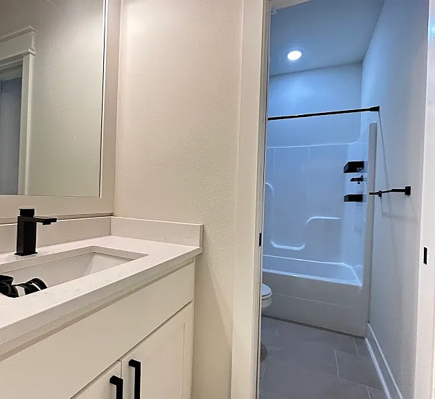 27 Shropshire Dr — Photo 12