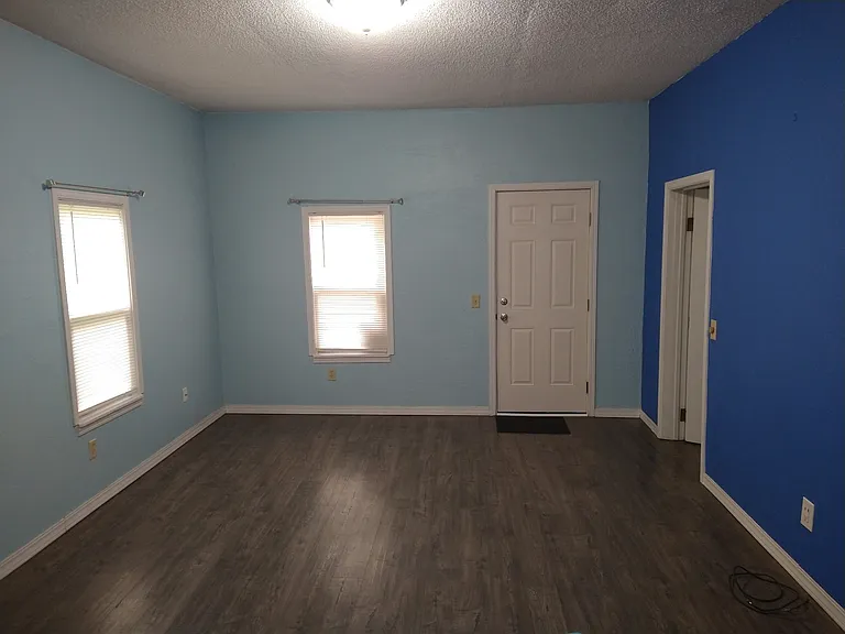 13231 Taylor St SW — Photo 6
