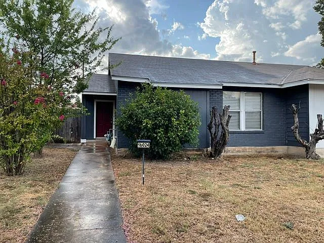 16024 Windermere Dr
