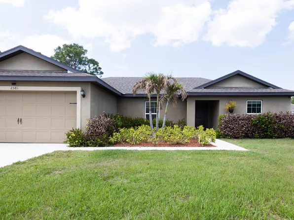 2581 SE Dogwood Avenue, Port St Lucie, FL 34952