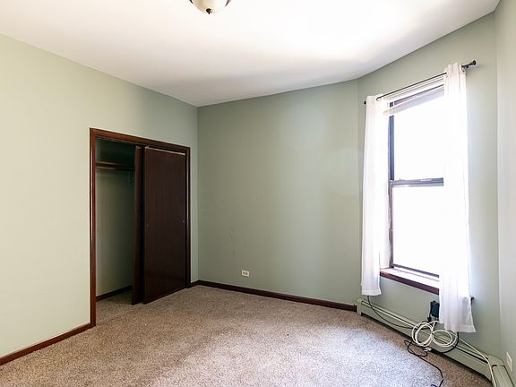 3rd image of 5856 S King Dr APT 3