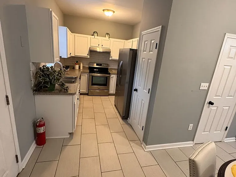 1121 Jones Ave NW #B — Photo 18