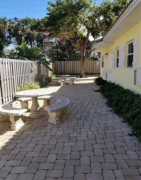 2920 N Ocean Blvd #1 — Photo 9