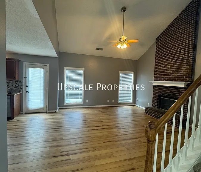 608 Vonbryan Trce — Photo 10