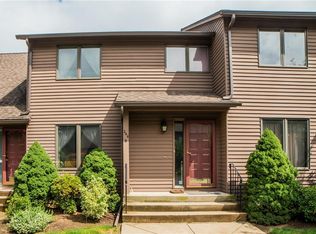 246 Mayfield Ave APT B, Cranston, RI 02920
