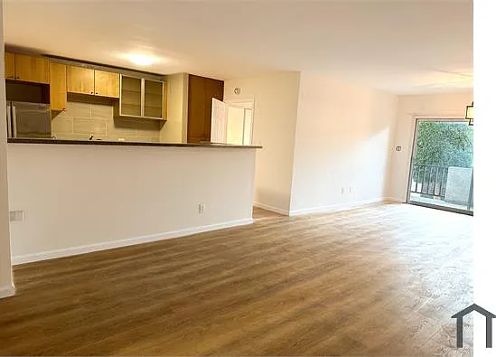 12955 Riverside Dr #105 — Photo 13