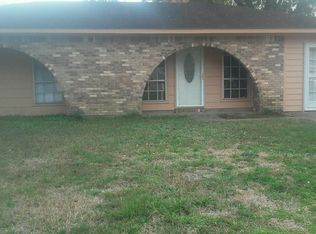 2001 Woodbury Rd, Gautier, MS 39553