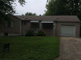 3228 Queen Ridge Dr, Independence, MO 64055