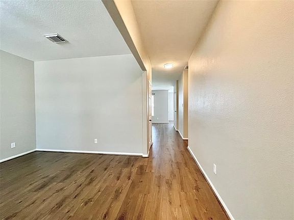 2nd image of 26418 Richwood Oaks Dr