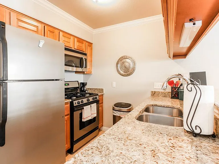 1500 E Side Dr #117-A — Photo 6