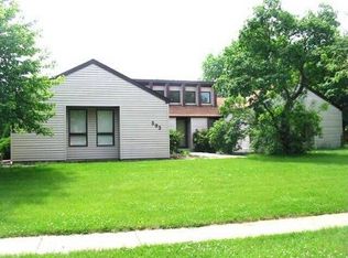 303 N Brookshore Dr, Shorewood, IL