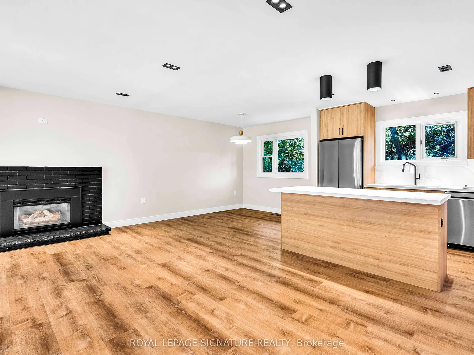 3 bed, $3,000 — Photo 2
