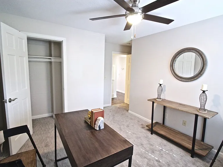 4415 Jefferson St — Photo 17