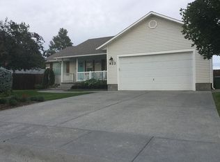 822 Lakeside Dr, Blackfoot, ID 83221
