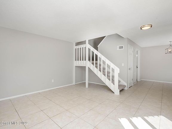 5th image of 3297 Sand Ct