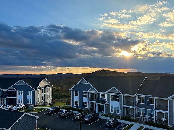 4th image of 1 Monticello Dr #17204