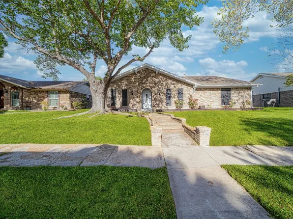 5902 Mark Ln, Rowlett, TX 75089