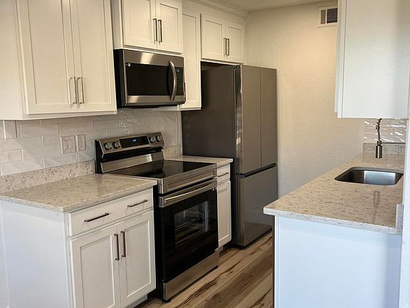 5th image of 4311 Tree Ridge Ln NE