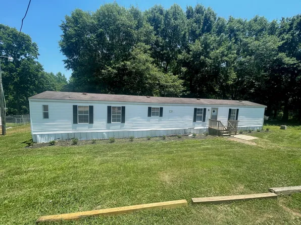 303 Tabor Woods Rd, Pickens, SC 29671