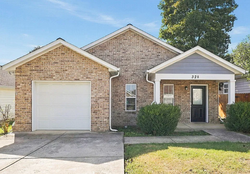 328 Schoolhouse Ct