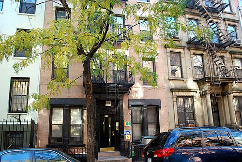 1st image of 416 W 47th St APT 1D