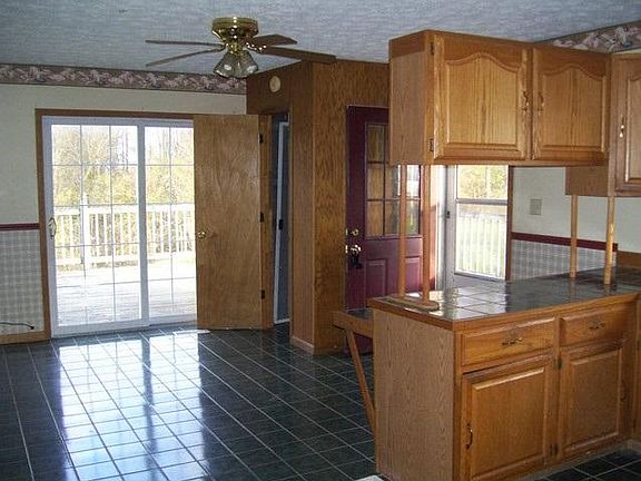 4th image of 4525 S County Road 375 W