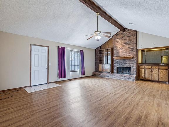 3rd image of 1320 Kelly Park Rd