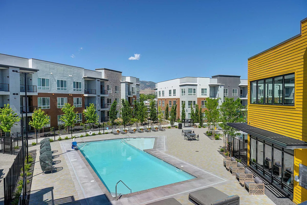 Building Photo - Halcyon Apartments