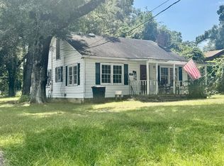 110 E Register Ave, Geneva, AL 36340