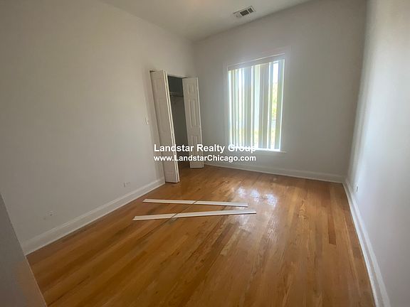 4th image of 1065 W Thorndale Ave APT 3
