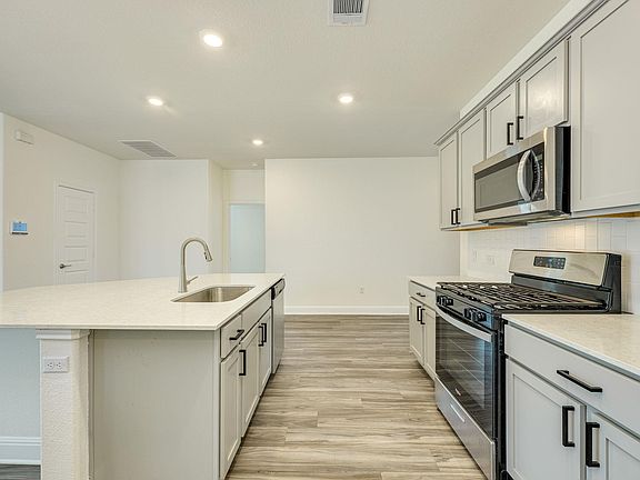 3rd image of 17813 Bassano Ave