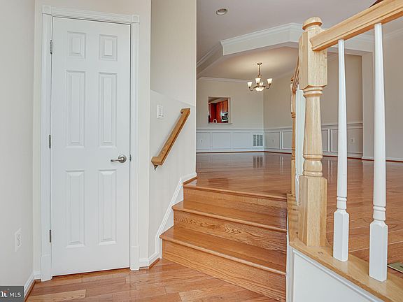 2nd image of 13166 Fox Hunt Ln