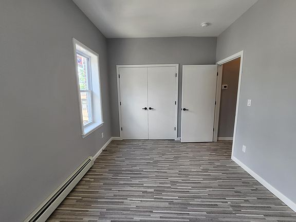 3rd image of 500 Broadway #2
