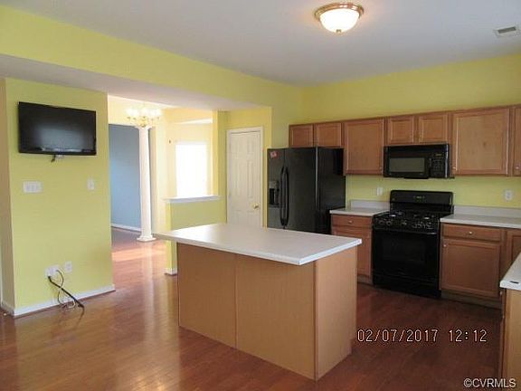4th image of 1100 Dominion Townes Pl